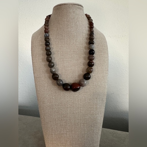 Multi color bead necklace by Jay King - Picture 5 of 13